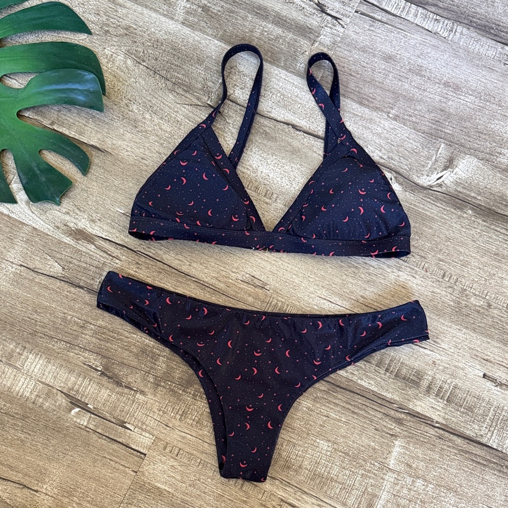 Kulanis Kinis Black and Red celestial moon stars Women's Bikini Set